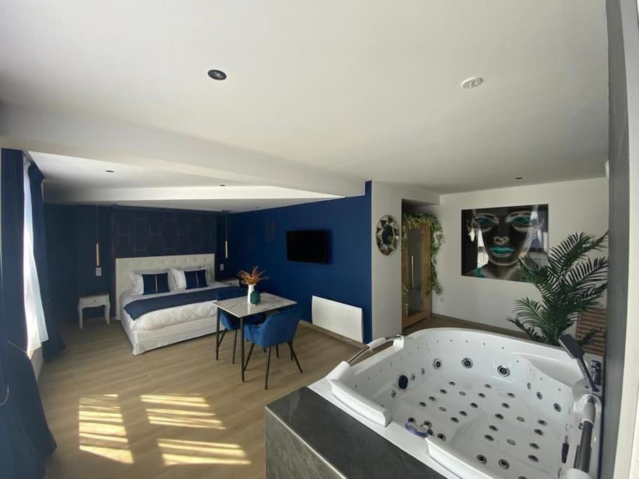 La Suite Saphir - Spa Privatif Nancy Exterior photo
